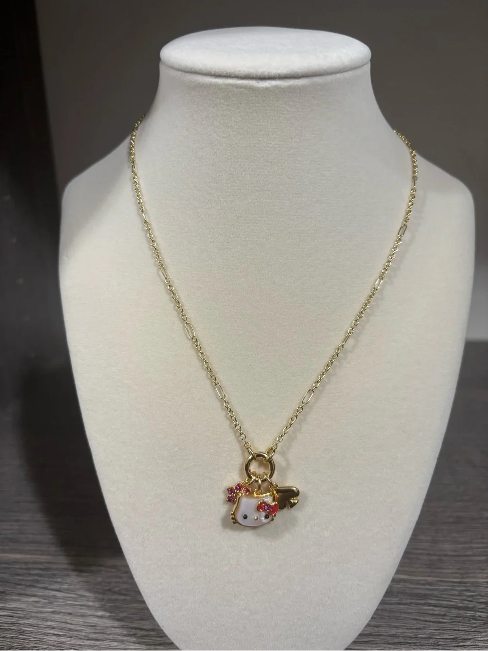 NWOT Kate Spade x Hello Kitty Charm Necklace